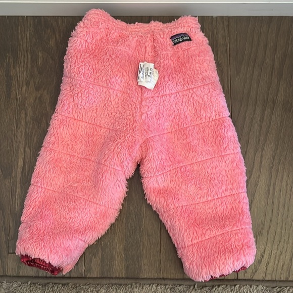 Reversible Patagonia Tribbles Snowpants - Picture 3 of 4